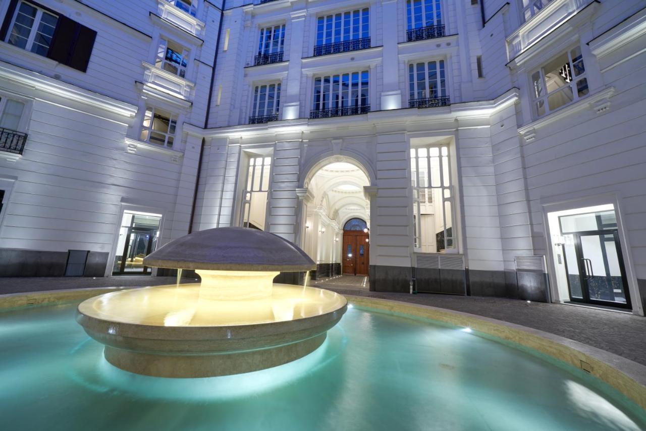 The One Napoli Luxury Apartment Exterior photo